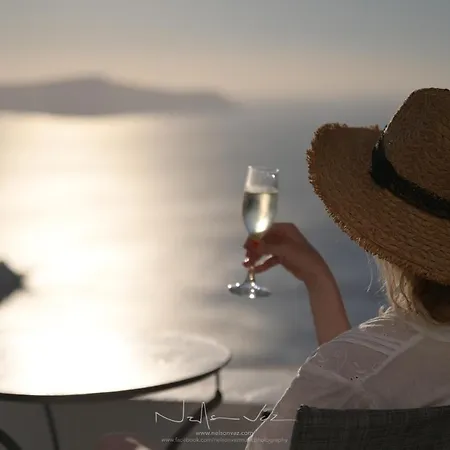 Delion View 4* Fira (Santorini)