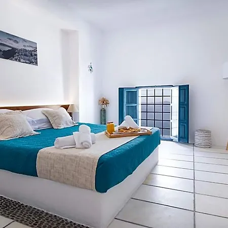 Delion View Fira (Santorini)