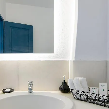 Delion View Fira (Santorini)